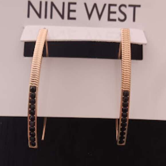 Nine West Jewelry - NINE WEST Mod/Contemporary Gold Textured Black Crystal Curved Threader Earrings